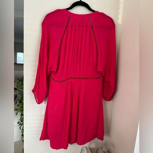FREE PEOPLE FP Go Lightly V-Neck 3/4 Dolman SLEEVE
Swing Dress in hot pink - Picture 10 of 16